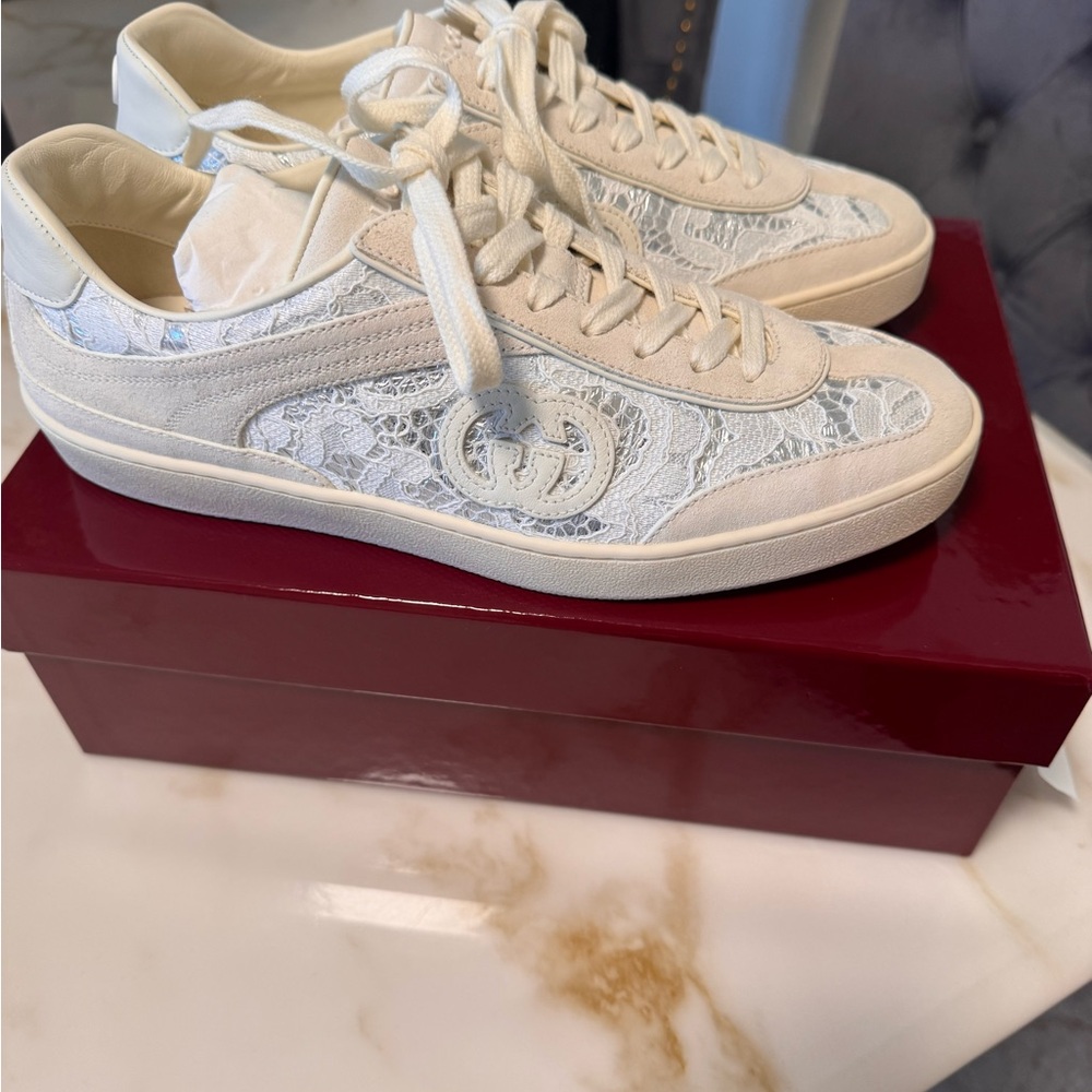Women’s Gucci G75 sneakers